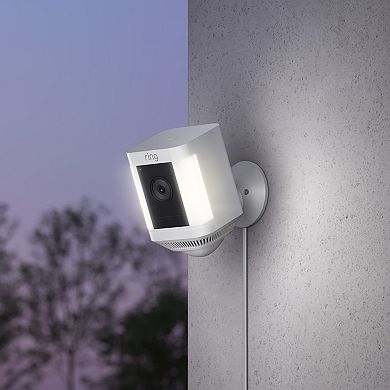 Ring Spotlight Cam Plus - Plug-In