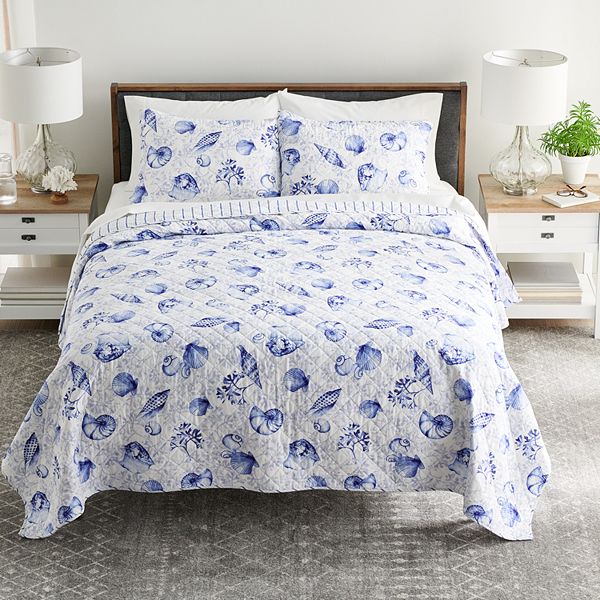 Sonoma Goods For Life® Reversible Printed Quilt Set with Shams