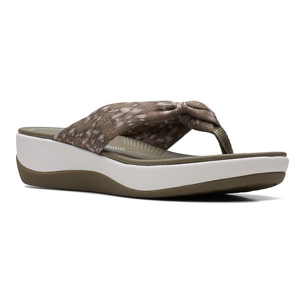 Kohls clarks sale flip flops