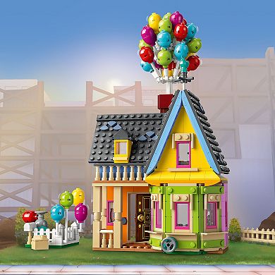 Disney / Pixar's Up House LEGO Set 43217 (598 Pieces) LEGO