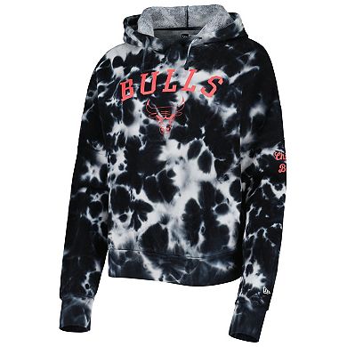 Women's New Era Black Chicago Bulls Brushed Cotton Tie-Dye Pullover Hoodie