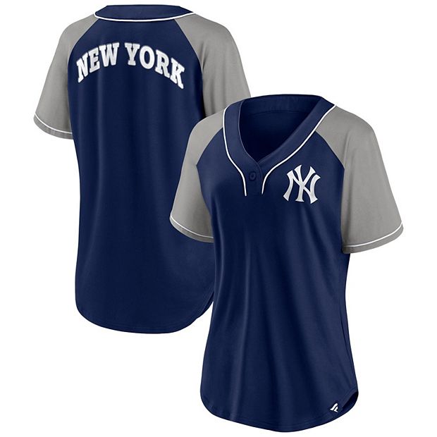 Fanatics Men's Branded Navy New York Yankees Heroic Play Raglan Long Sleeve  T-shirt