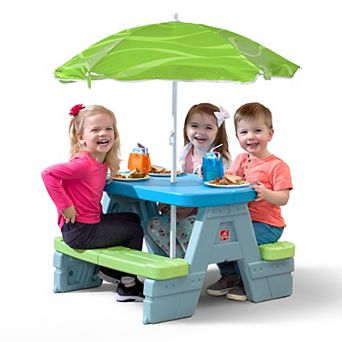 Step2 Sun & Shade Picnic Table & Umbrella Set