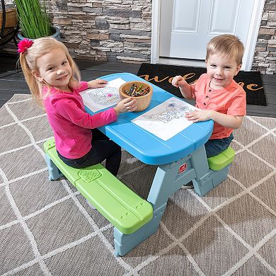 Step2 Sun & Shade Picnic Table & Umbrella Set