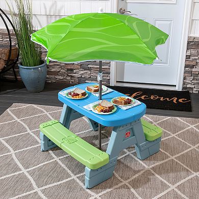 Step2 Sun & Shade Picnic Table & Umbrella Set