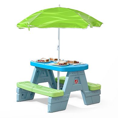 Step2 Sun & Shade Picnic Table & Umbrella Set