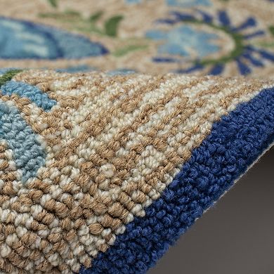 Liora Manne Flora Bee Indoor/Outdoor Rug