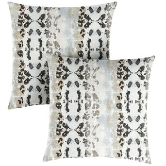 Sorra Home Outdoor/Indoor Knife Edge Pillow Set of Two - 24 x 24