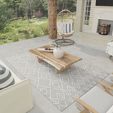 Loomaknoti Breyleigh Trellis Pattern Area Rug
