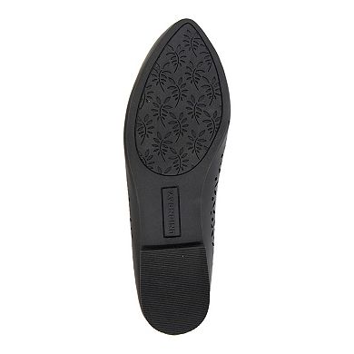 UNIONBAY Woodbury Women's Perforated Ballet Flats