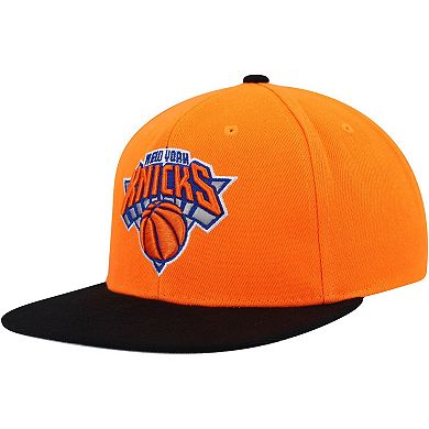 Men's Mitchell & Ness Orange/Black New York Knicks Side Core 2.0 Snapback Hat