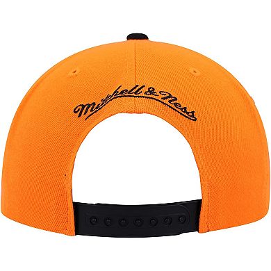 Men's Mitchell & Ness Orange/Black New York Knicks Side Core 2.0 Snapback Hat