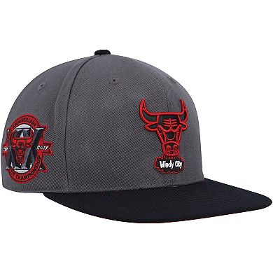 Men's Mitchell & Ness Gray Chicago Bulls Hardwood Classics Born & Bred Fitted Hat
