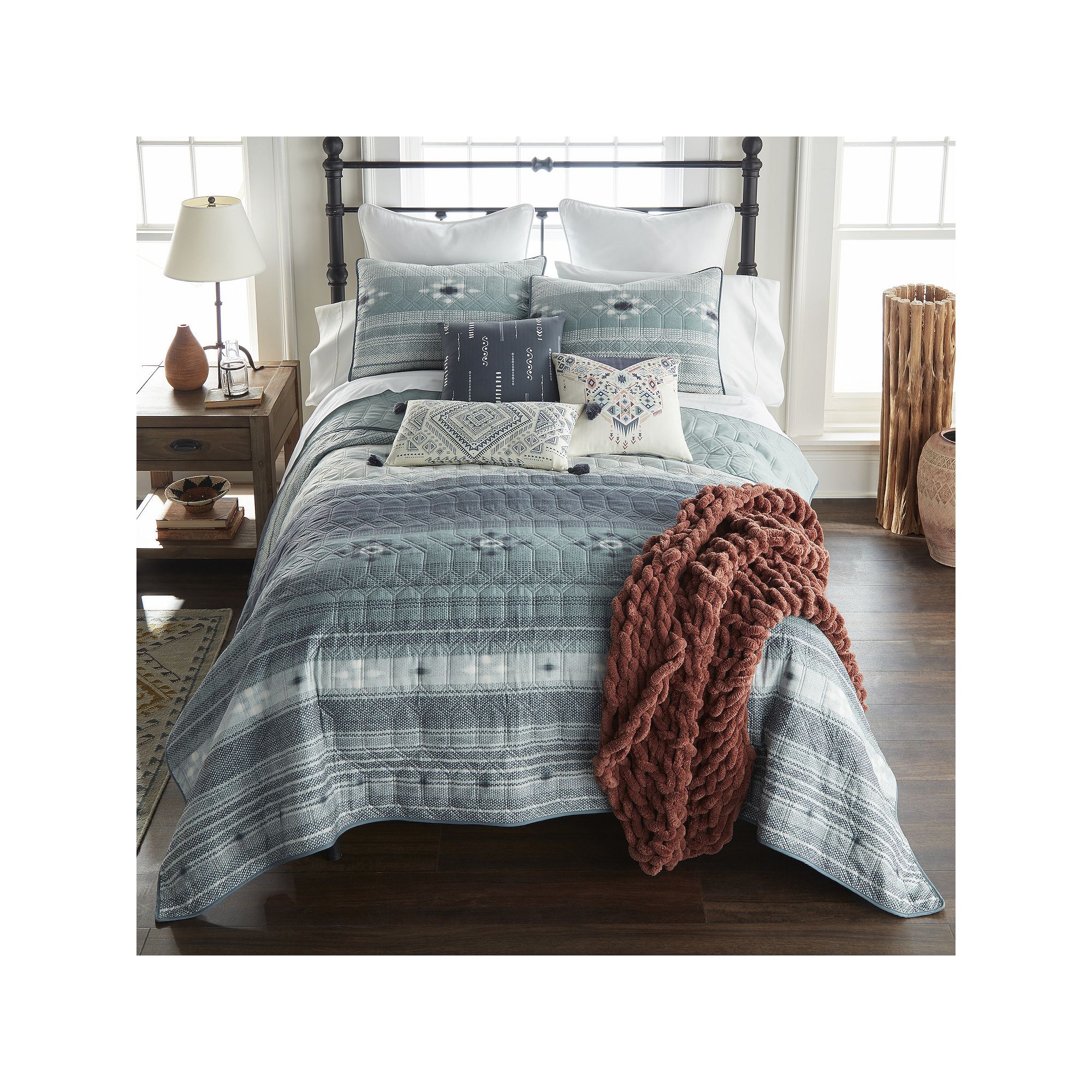 Donna Sharp Tempe Quilt Set with Shams
