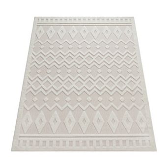 Indoor & Outdoor Rug With High-Low Geometric Trellis Pattern