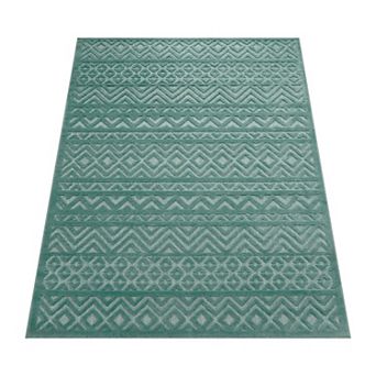Indoor & Outdoor Rug With High-Low Boho Trellis Pattern