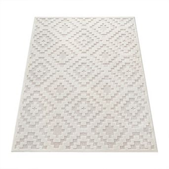 Indoor & Outdoor Rug With High-Low Moroccan Trellis Pattern
