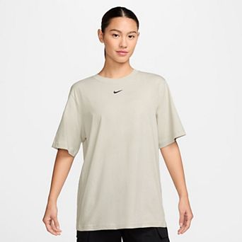Women's Nike Sportswear Essential Tee