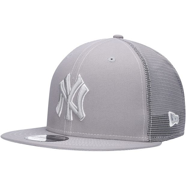 New York Yankees New Era 9Fifty All Black Snapback Baseball Cap