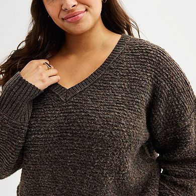 Juniors' Plus Size SO® Cozy V-Neck Pullover Sweater