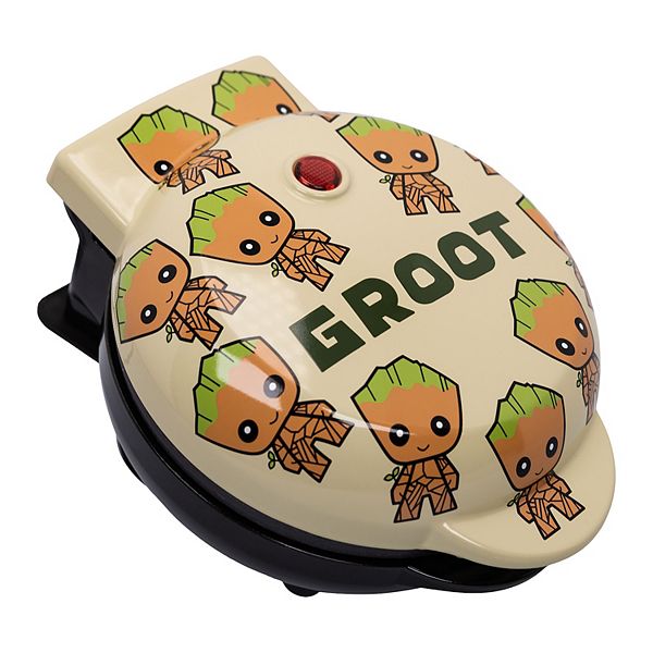 Uncanny Brands Marvel Eat The Universe Groot Mini Waffle Maker