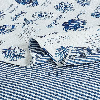 Seaside Sea Shells Reversible Quilt Bedspread Set