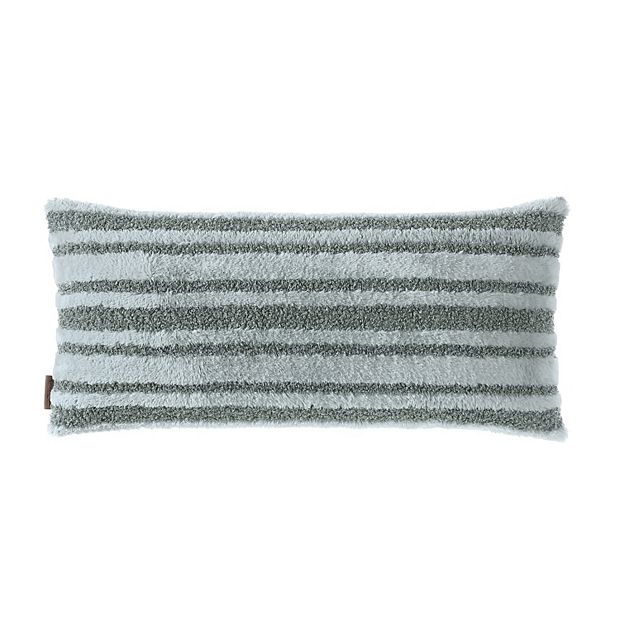 Faux fur best sale oblong pillow