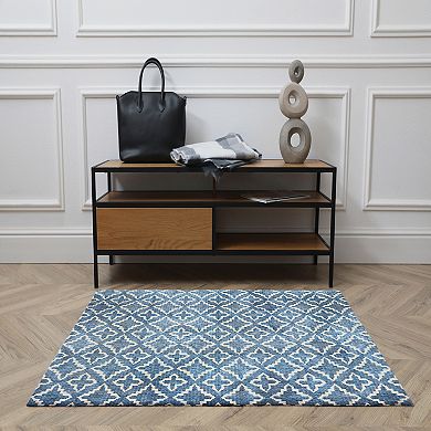 Linon Motif Faux Rabbit Rug Linear