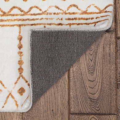 Linon Motif Faux Rabbit Rug Minear