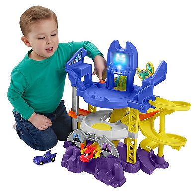 Fisher-Price Imaginext DC Comics Batwheels Race Track Playset