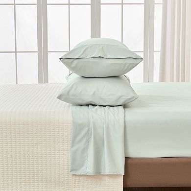 Madelinen Solid Microfiber Lightweight Premium Sheet Set