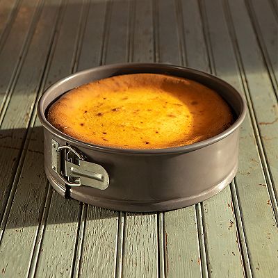 9 in. Saveur Artisan Spring Form pan 9 in. Saveur Artisan Spring Form pan