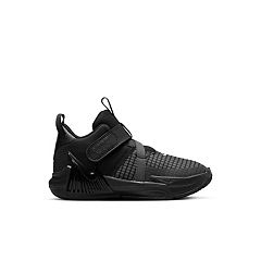 Kohls black nike sales shoes