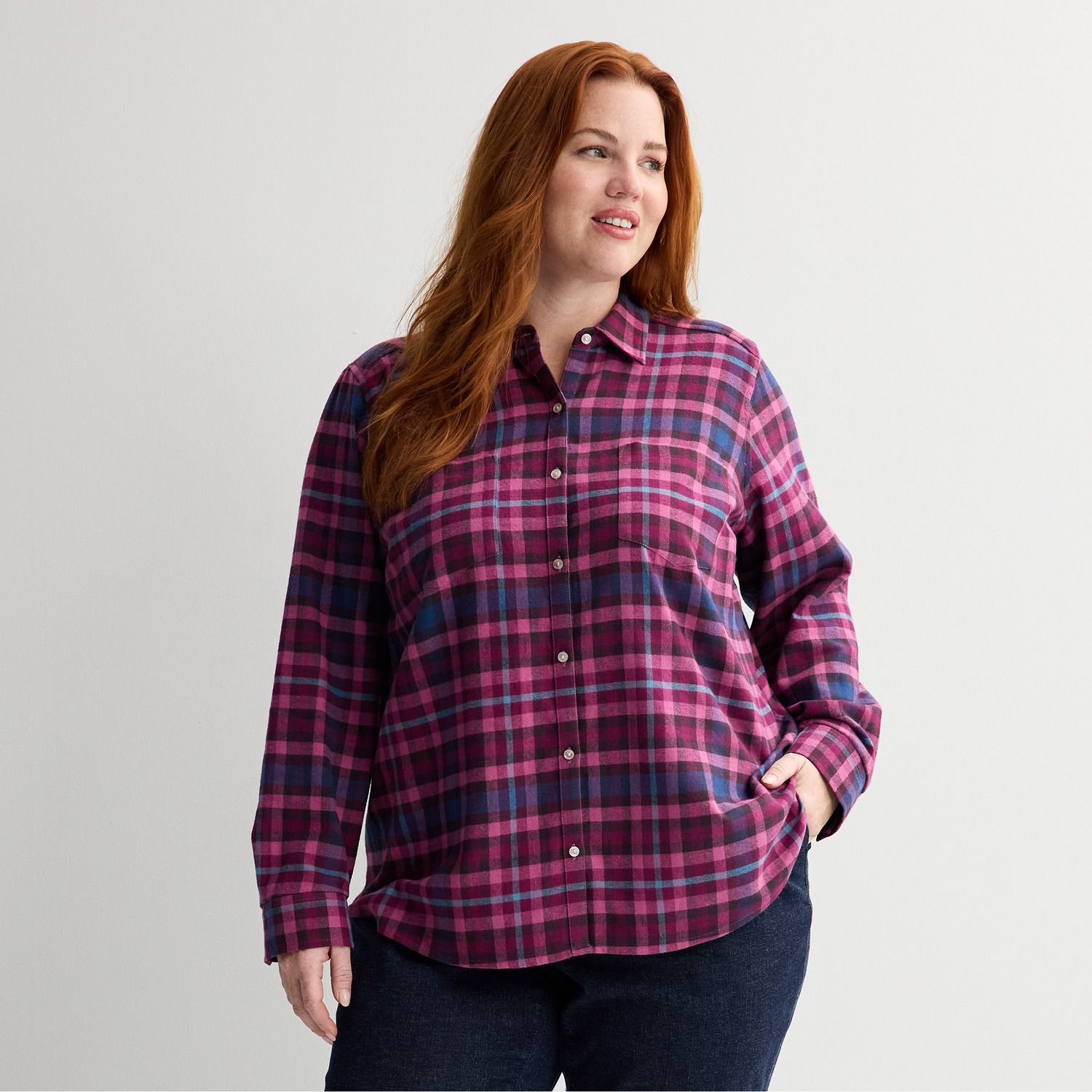 Женские рубашки Plus Size Croft & Barrow® The Extra Soft Plaid Flannel, цвет: Ягодный клетчатый — фото 1