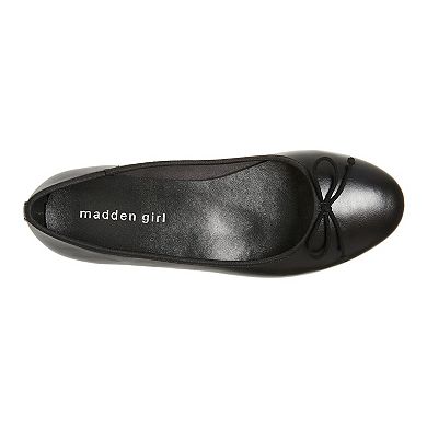 madden girl Plie Women's Slip-On Flats