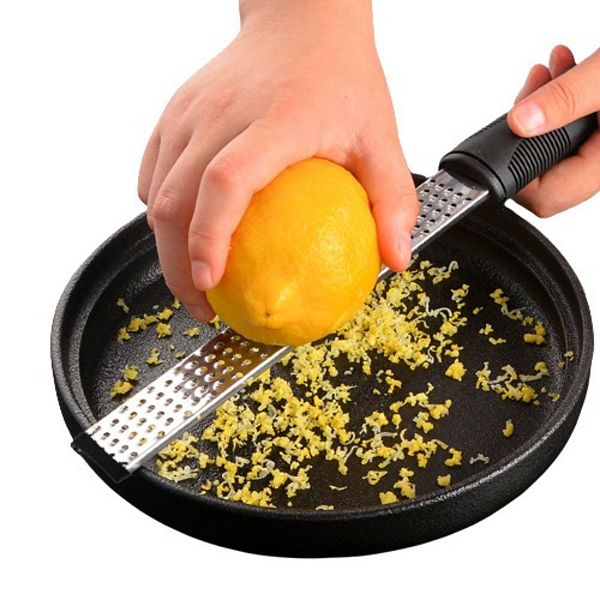 Microplane Zester Stainless Steel Lemon Zester | Multi-Purpose Grater For Cheese, Garlic, Chocolate Zester Grater
