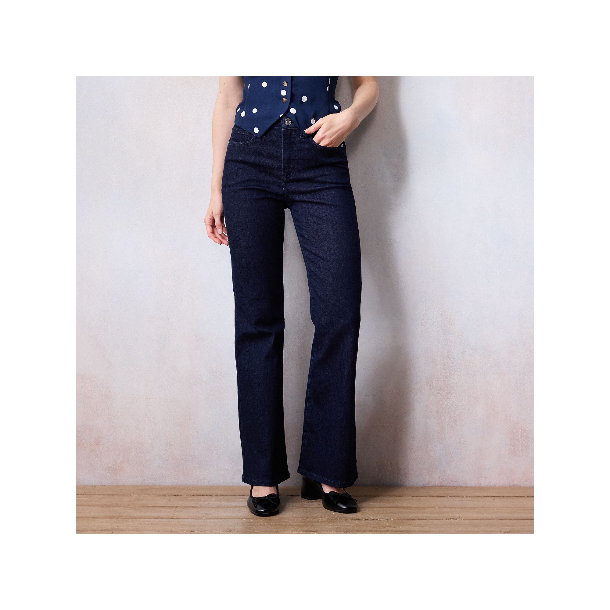 Petite LC Lauren Conrad Super High-Rise Flare Jeans, Womens, Size: 8 Petit