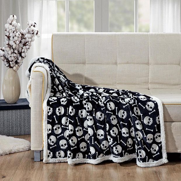 Skull Bones Sherpa Microplush Throw Blanket Decorative Halloween