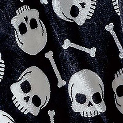 Skull on sale decorative throw