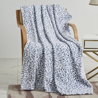 Plazatex Leo Microplush Decorative All Season 50" X 70" Throw Blanket