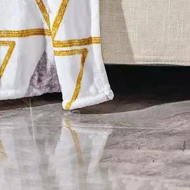 Elon Micro plush Decorative All Seaon Throw Blanket a Modern and Stylish Home Decor