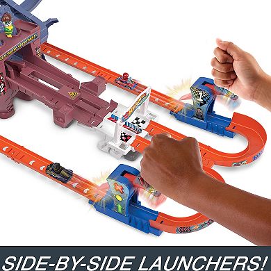 Mattel Hot Wheels Spider-Man & Black Panther Racerverse Web-Slinging Speedway Track Set