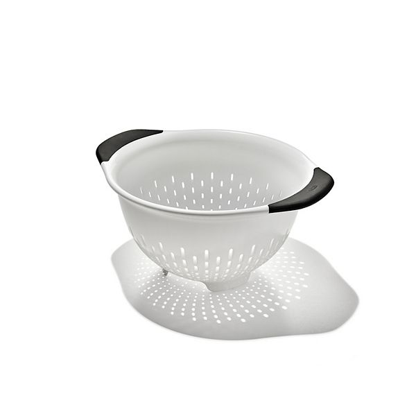 OXO Good Grips 3-qt. Plastic Colander