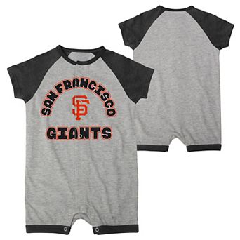 Infant Heather Gray San Francisco Giants Extra Base Hit Raglan Full-Snap Romper