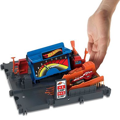 Mattel Hot Wheels City Gas Station Playset With 1 Hot Wheels Car