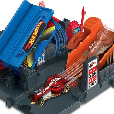 Mattel Hot Wheels City Gas Station Playset With 1 Hot Wheels Car