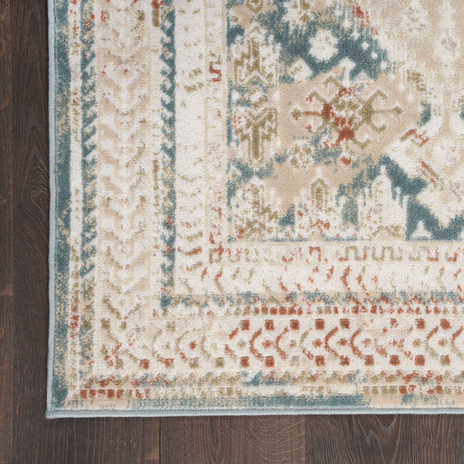 Thalia Bohemian Style 4-5 pc Quilt Bed Set