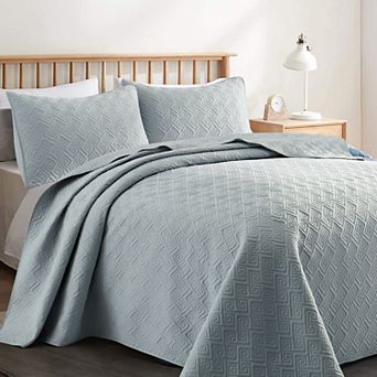 Unikome Ultra Soft Quilted Reversible Solid Quilt Set with Shams