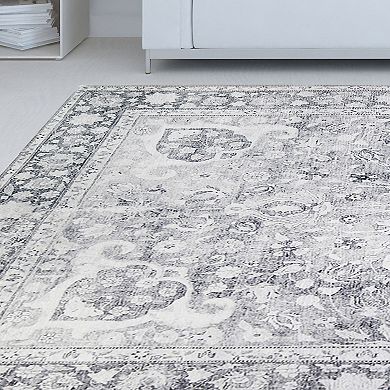 Superior Riggs Bohemian Oriental Medallion Indoor Charcoal Area Rug