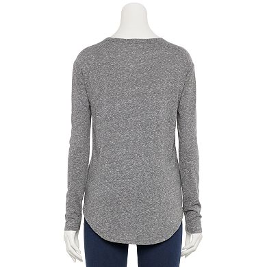 Juniors' SO® Long Sleeve V-neck Tee